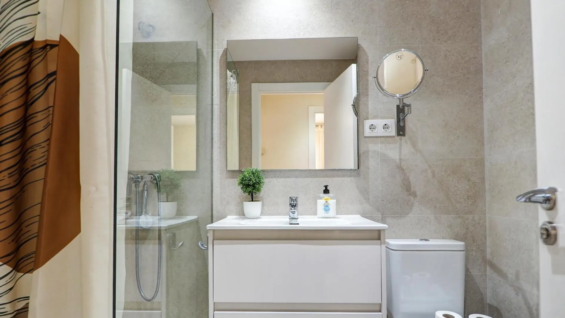 Beach Matucana Apartment By Hello Homes Sitges İspanya
