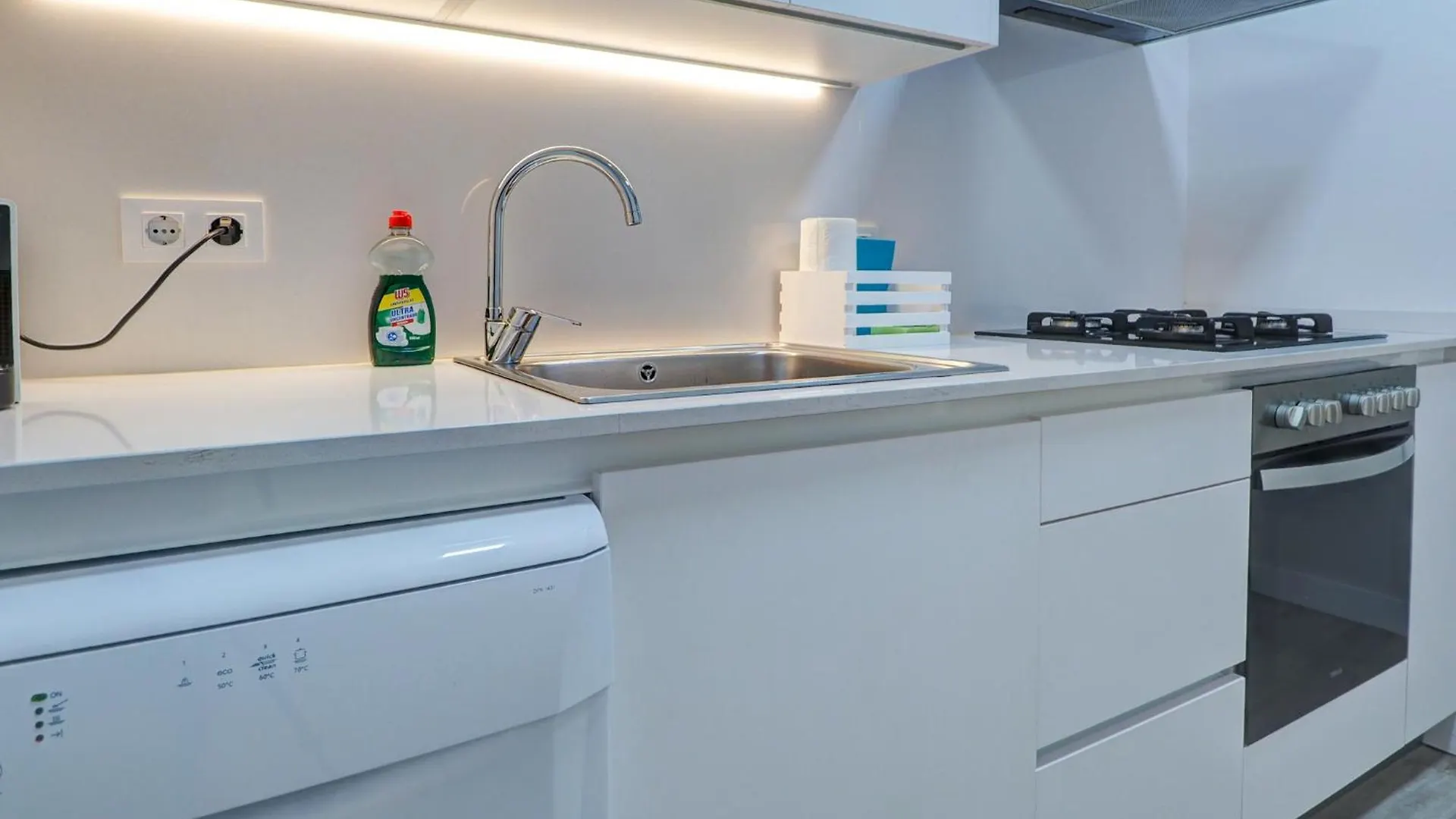 Beach Matucana Apartment By Hello Homes Sitges